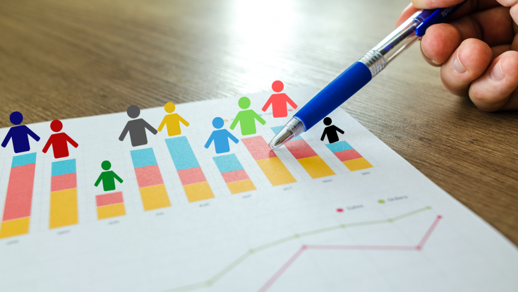 Profesionales colaborando en un entorno organizacional enfocado en salud y rendimiento